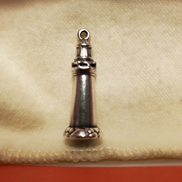 James Avery Retired Lighthouse charm - Picture 10 of 11